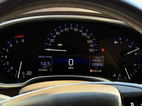 Used 2014 Cadillac SRX Luxury image 16