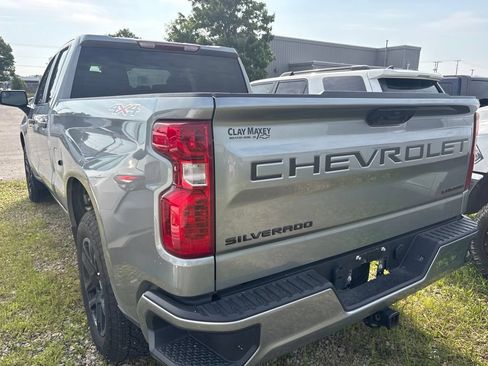 Used 2026 Chevrolet Silverado 1500 Custom w/ LPO, Dark Essentials Package AWD/4WD image 10