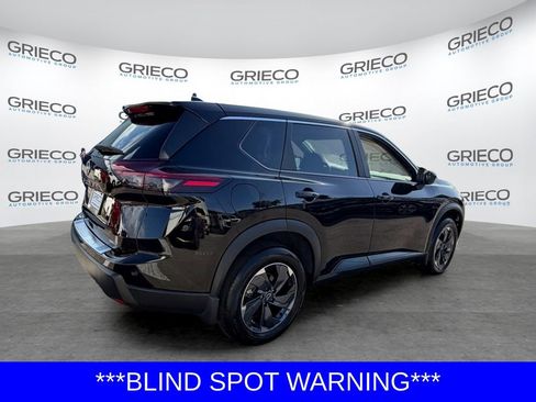 Certified 2025 Nissan Rogue SV FWD image 7