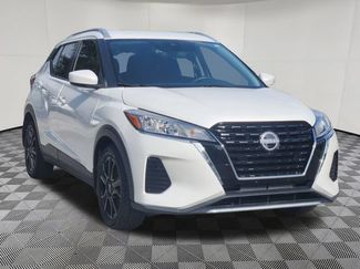 Used 2023 Nissan Kicks SV FWD video 3