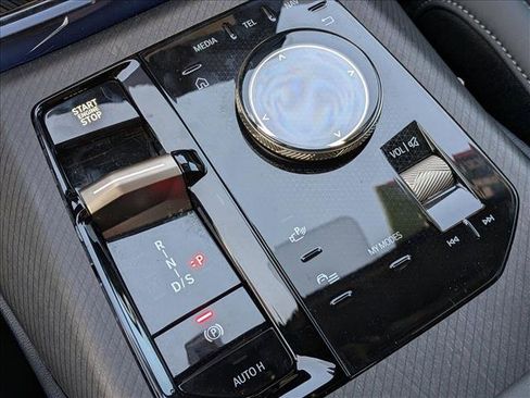 Used 2025 BMW X3 xDrive30i w/ Premium Package image 15