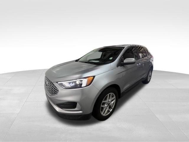 Used 2024 Ford Edge SEL AWD/4WD image 2