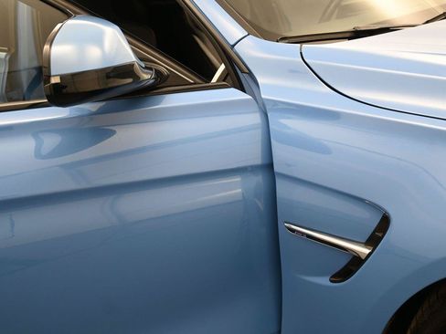 Used 2018 BMW M3 RWD image 22