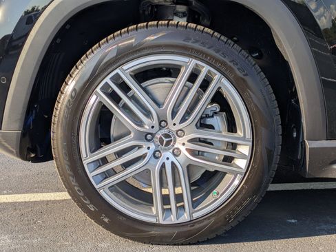 New 2026 Mercedes-Benz GLS 450 4MATIC image 13
