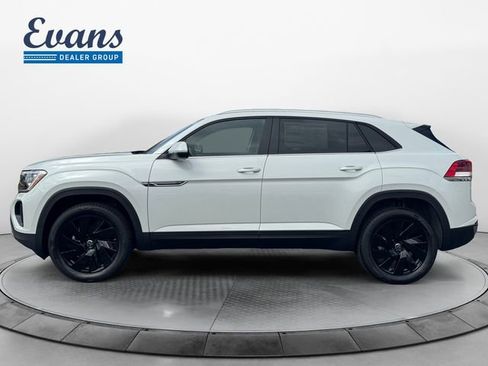 New 2026 Volkswagen Atlas Cross Sport SE AWD/4WD image 2