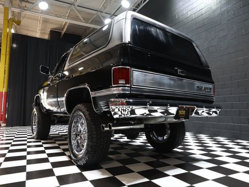Used 1987 Chevrolet Blazer 4WD image 24