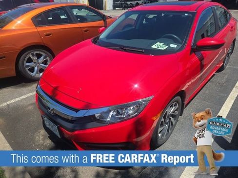 Used 2018 Honda Civic EX image 2