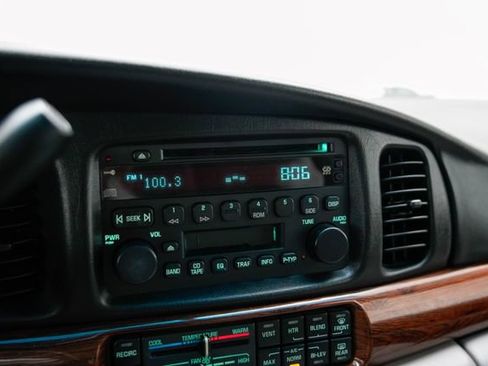 Used 2005 Buick Le Sabre Custom w/ Wheel And Sound Package FWD image 27
