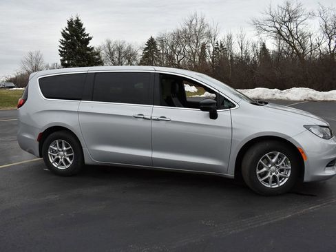 New 2026 Chrysler Voyager LX FWD image 3