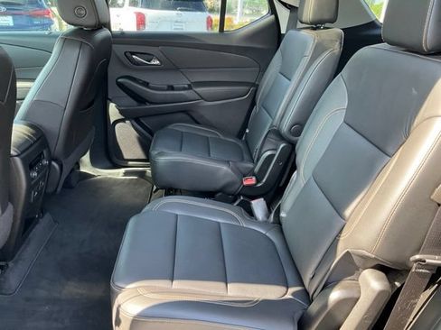 Used 2020 Chevrolet Traverse LT w/ LT Premium Package FWD image 18