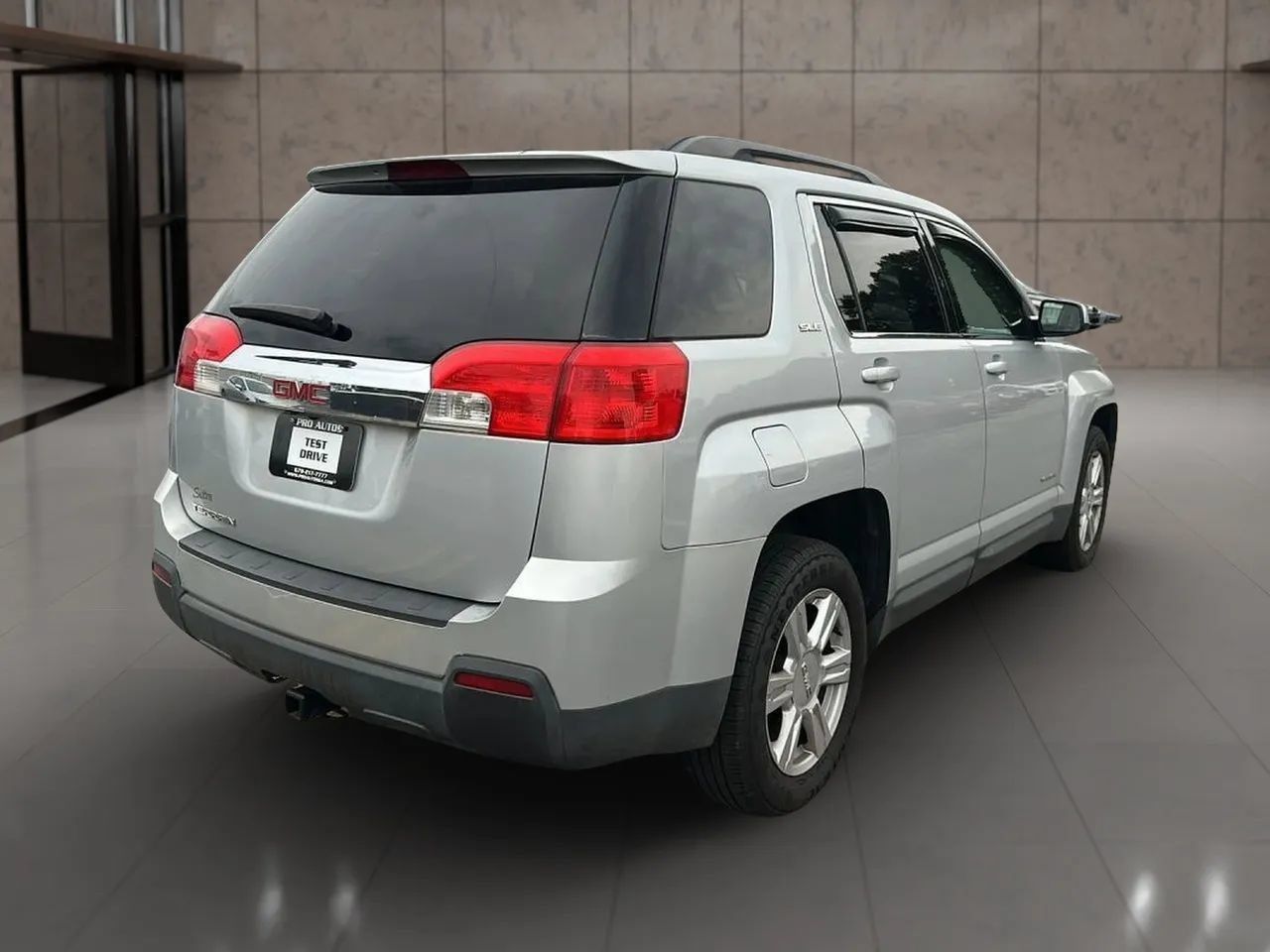 Used 2015 GMC Terrain SLE FWD image 13