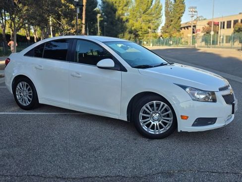 Used 2012 Chevrolet Cruze Eco FWD image 4