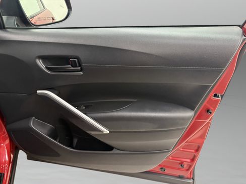 Used 2022 Toyota Corolla Cross LE w/ Moonroof Package FWD image 26