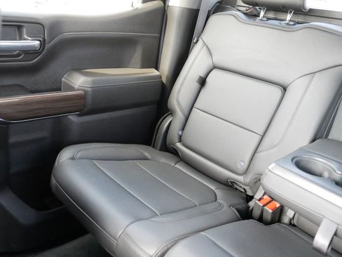 Used 2020 Chevrolet Silverado 1500 LT Trail Boss image 12