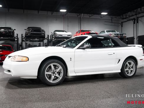 Used 1998 Ford Mustang Cobra RWD image 32