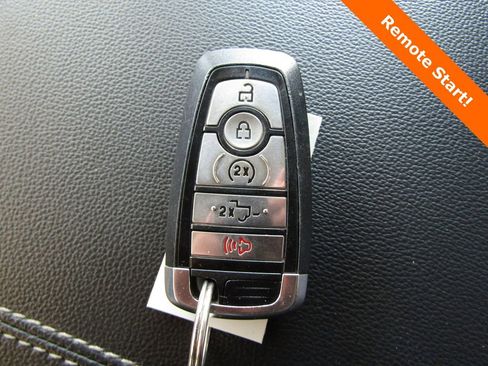 Used 2025 Ford F350 Lariat w/ Lariat Ultimate Package AWD/4WD image 24