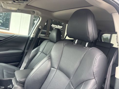 Used 2024 Subaru Outback Limited AWD/4WD image 3