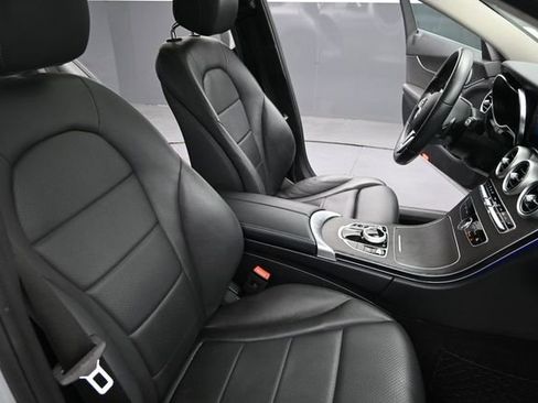 Used 2020 Mercedes-Benz C 300 Sedan image 22