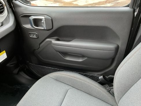 New 2026 Jeep Gladiator Sport image 16