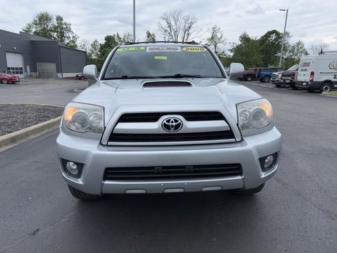 Used 2008 Toyota 4Runner Sport AWD/4WD image 2