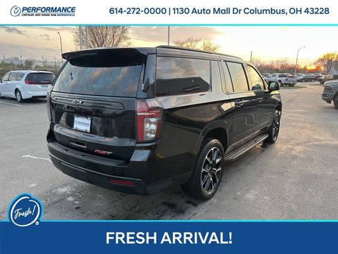 Used 2024 Chevrolet Suburban RST w/ Luxury Package image 4