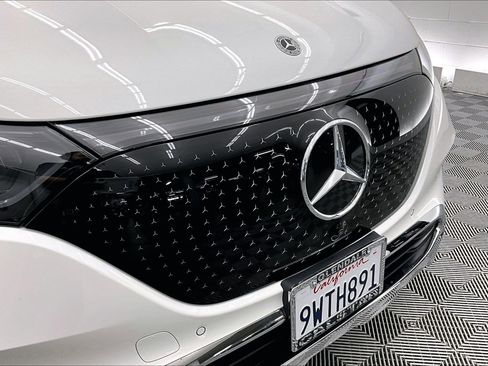 Used 2026 Mercedes-Benz EQE 320 4MATIC SUV image 28