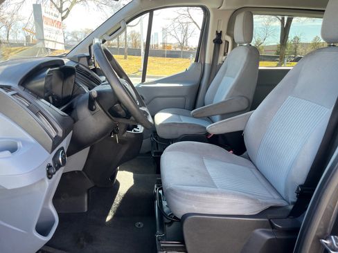 Used 2018 Ford Transit 350 XLT image 12