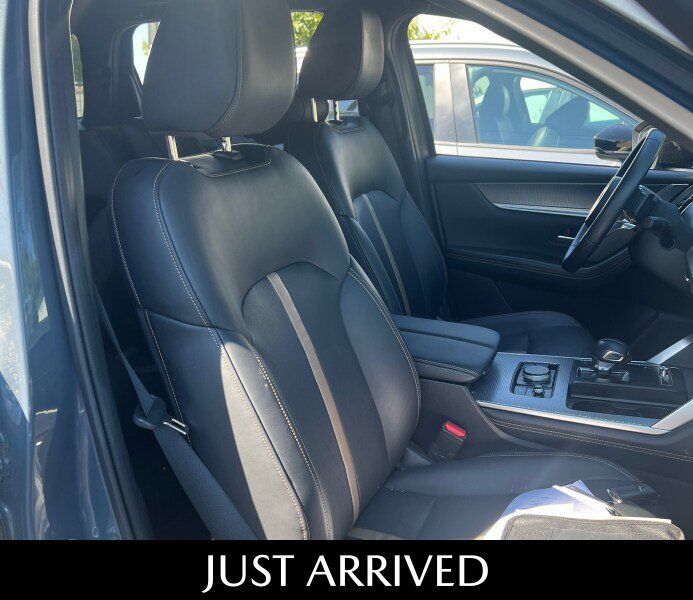 Certified 2025 MAZDA CX-70 Plug-In Hybrid w/ Premium Plus AWD/4WD image 15