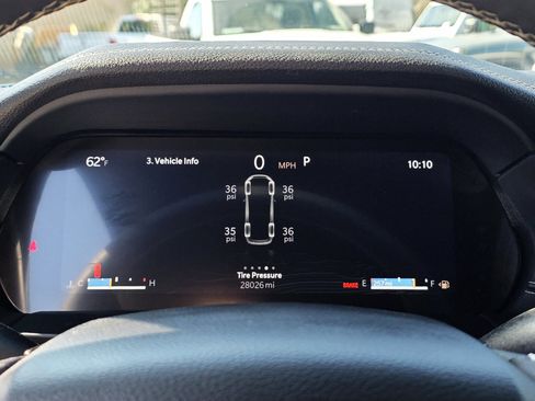 Certified 2024 Jeep Grand Cherokee L Limited w/ Luxury Tech Group II image 12