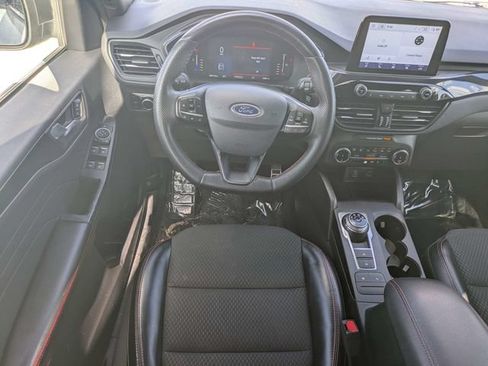 Used 2023 Ford Escape ST-Line AWD/4WD image 17