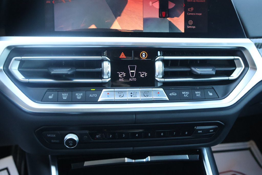 Used 2021 BMW M4 Coupe w/ Executive Package RWD image 26