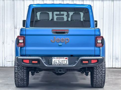 Used 2023 Jeep Gladiator Mojave w/ LED Lighting Group AWD/4WD image 7