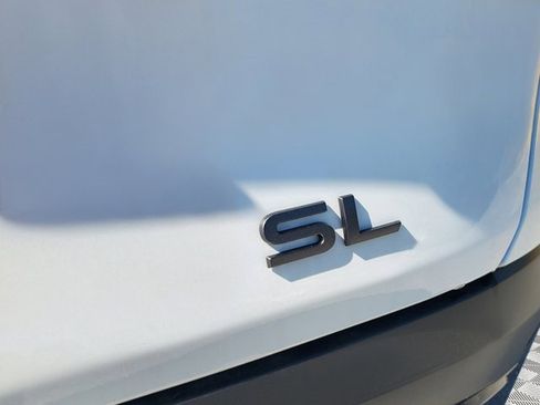 New 2025 Nissan Murano SL image 10