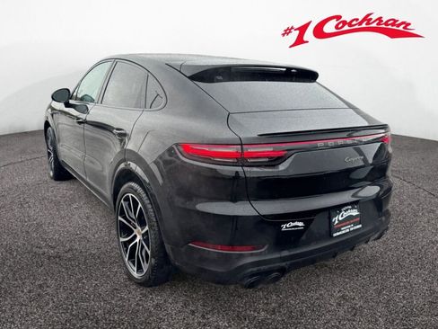 Used 2023 Porsche Cayenne Platinum Edition image 5