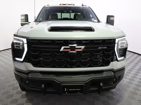Used 2024 Chevrolet Silverado 2500 ZR2 w/ ZR2 Bison Edition image 10