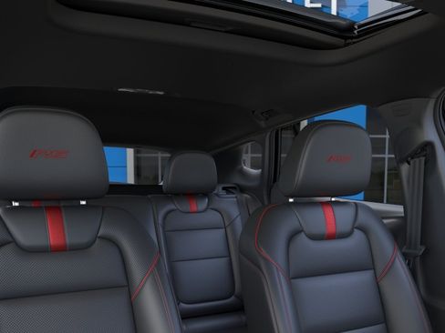 New 2026 Chevrolet Trax RS w/ Sunroof Package FWD image 24