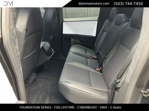 Used 2024 Tesla Cybertruck Cyberbeast AWD/4WD image 22