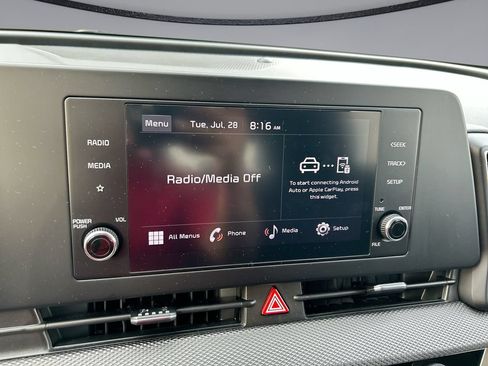 Used 2025 Kia Sportage LX FWD image 21