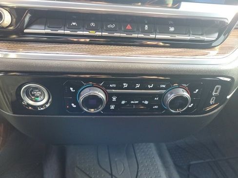 Used 2023 Chevrolet Silverado 1500 LT w/ Protection Package image 31