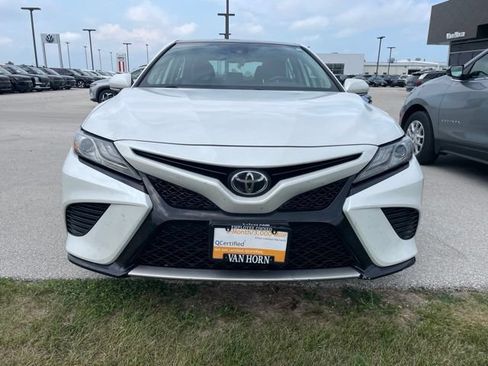 Used 2019 Toyota Camry XSE FWD image 2