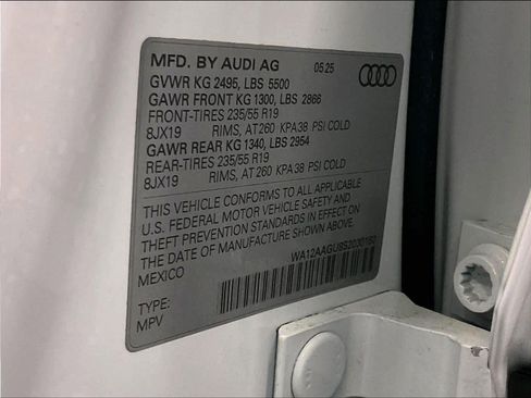 Certified 2025 Audi Q5 Premium Plus w/ Premium Plus image 35