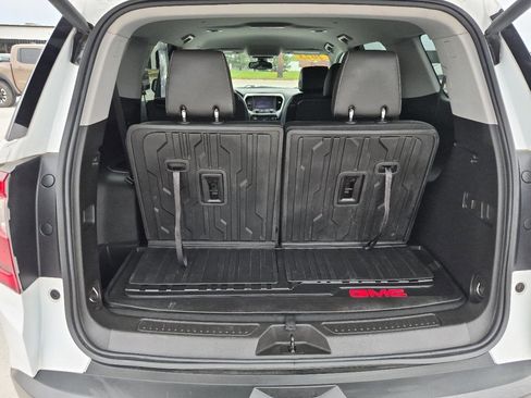 Used 2023 GMC Acadia SLT w/ Preferred Package AWD/4WD image 10