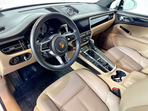 Used 2021 Porsche Macan S image 4