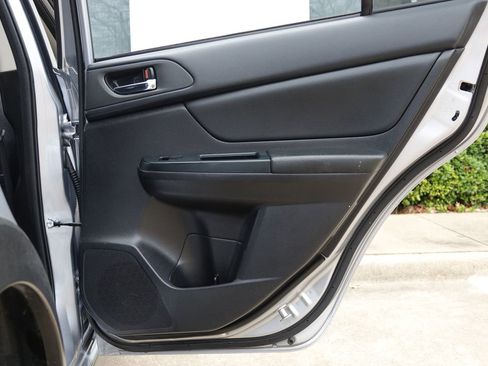 Used 2014 Subaru Crosstrek 2.0i Limited image 40