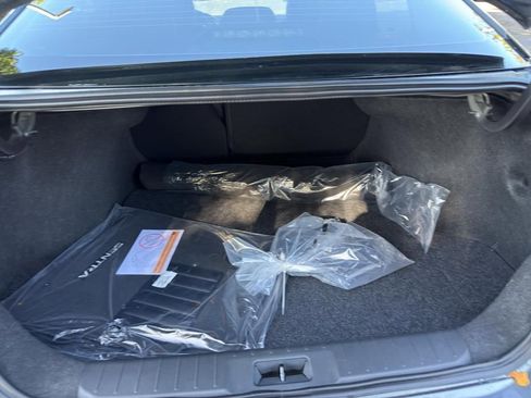 New 2025 Nissan Sentra SR image 32