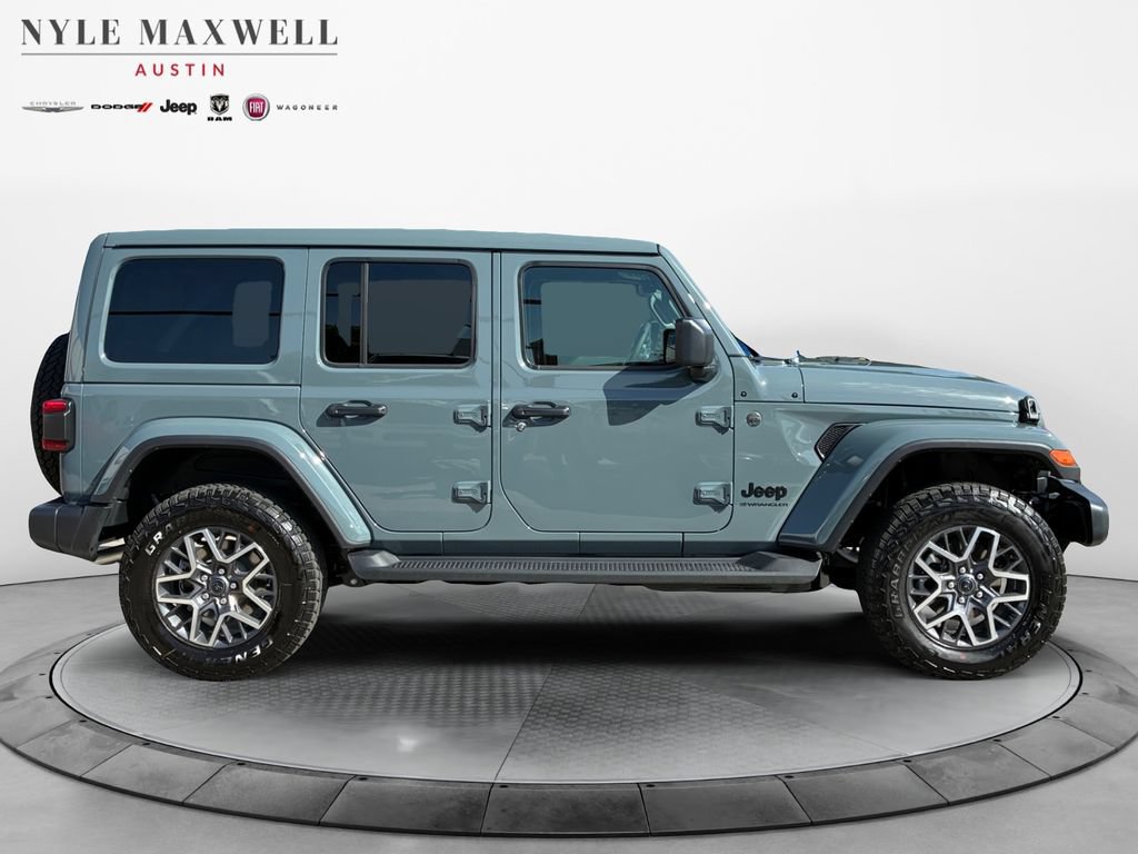 New 2026 Jeep Wrangler Unlimited Sahara AWD/4WD image 17