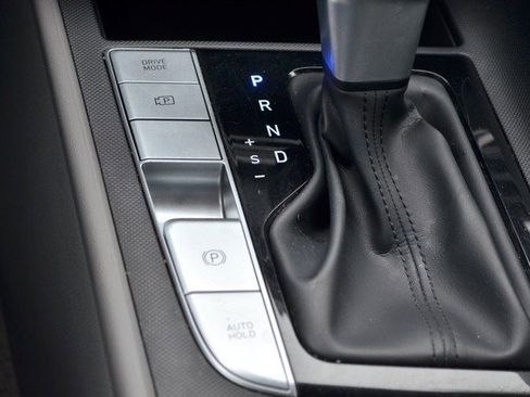 Used 2023 Hyundai Elantra Blue image 28