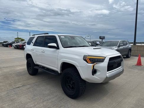 Used 2022 Toyota 4Runner TRD Off-Road Premium w/ Moonroof Package AWD/4WD image 1