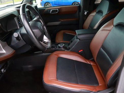 Used 2023 Ford Bronco Outer Banks AWD/4WD image 16