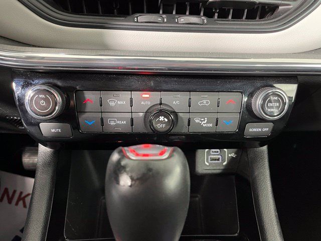 Used 2022 Jeep Compass Limited AWD/4WD image 34